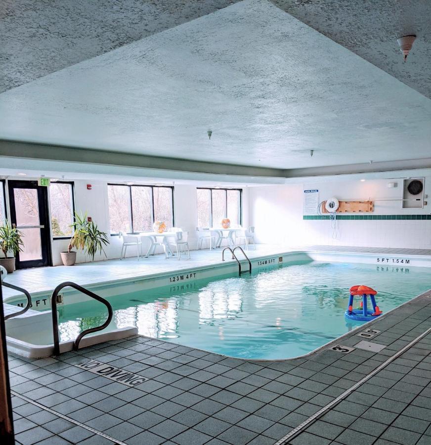 Holiday Inn Express Plymouth By Ihg Ngoại thất bức ảnh