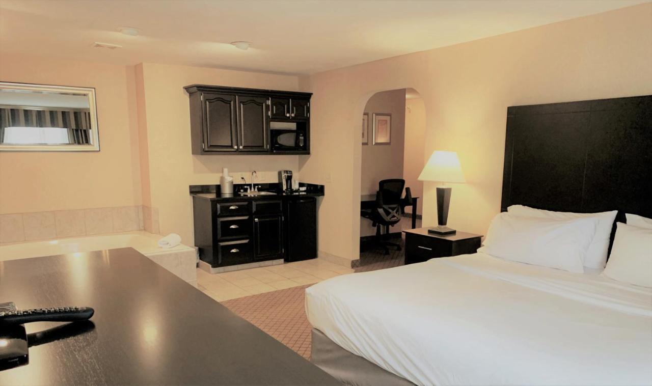 Holiday Inn Express Plymouth By Ihg Ngoại thất bức ảnh