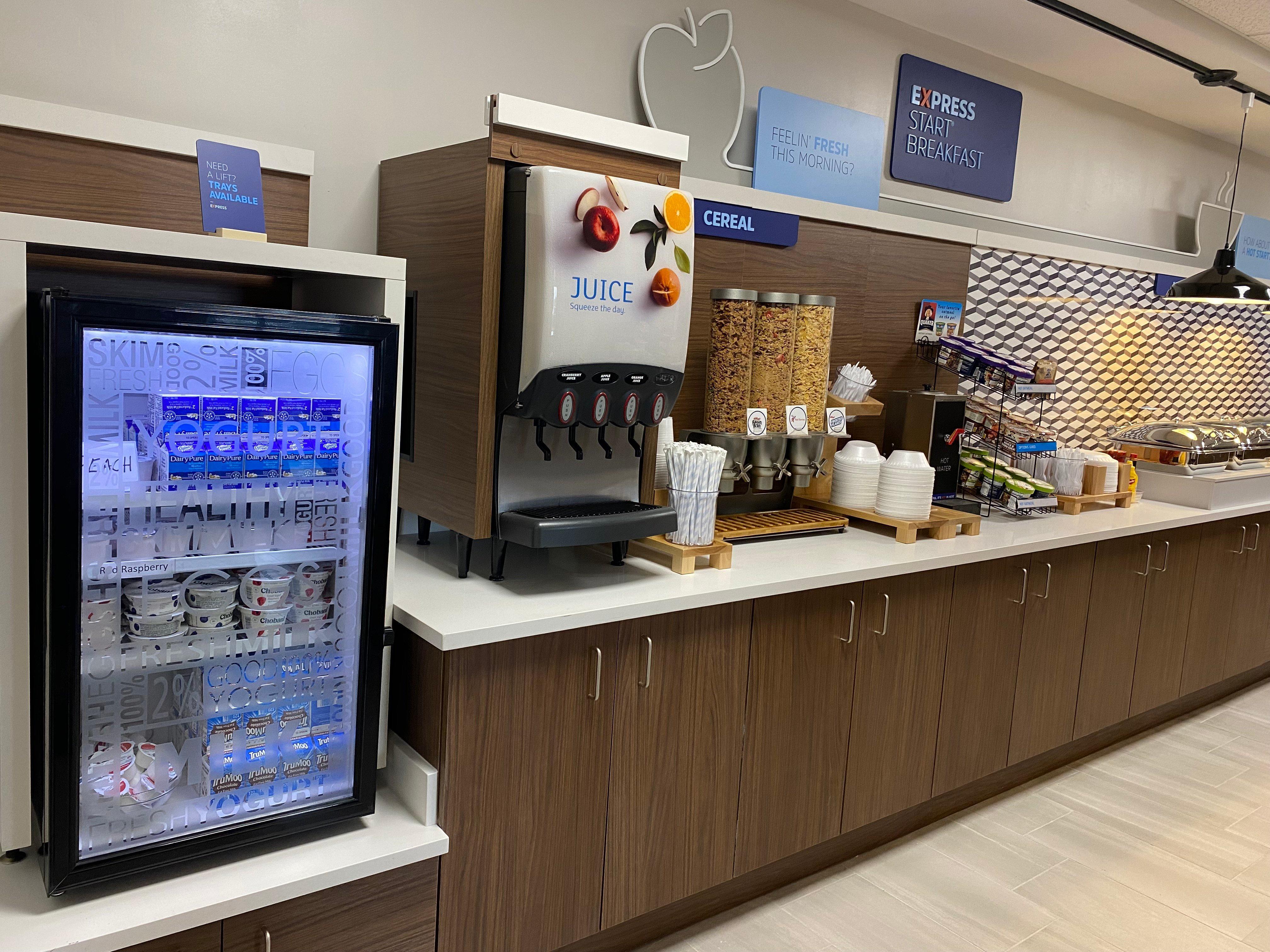 Holiday Inn Express Plymouth By Ihg Ngoại thất bức ảnh
