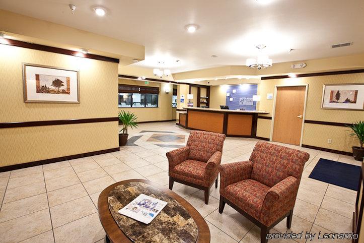 Holiday Inn Express Plymouth By Ihg Nội địa bức ảnh